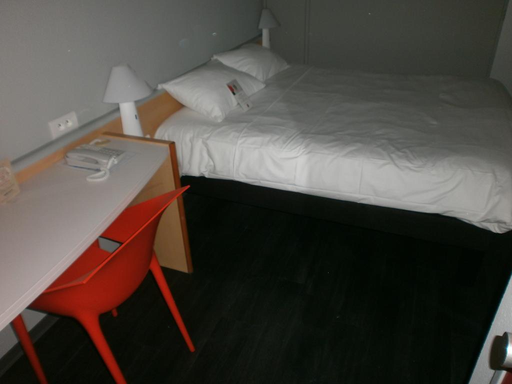 Hotel Ibis La Rochelle Centre Historique 3*