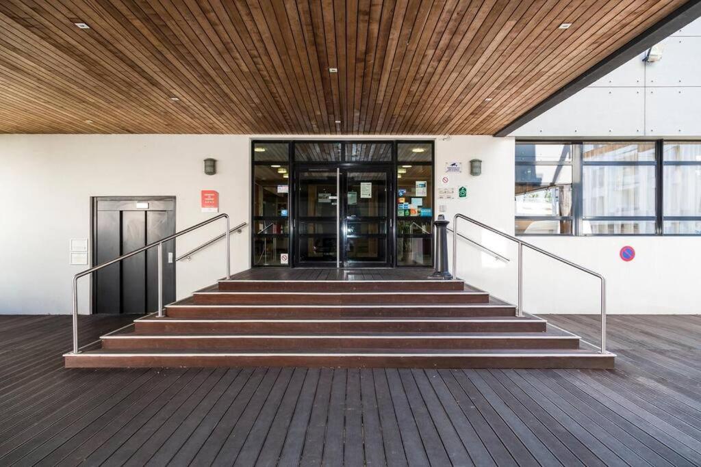 Caporizon-l'archipel-t1-piscine-plein Centre-terrasse La Rochelle (Charente-Maritime)