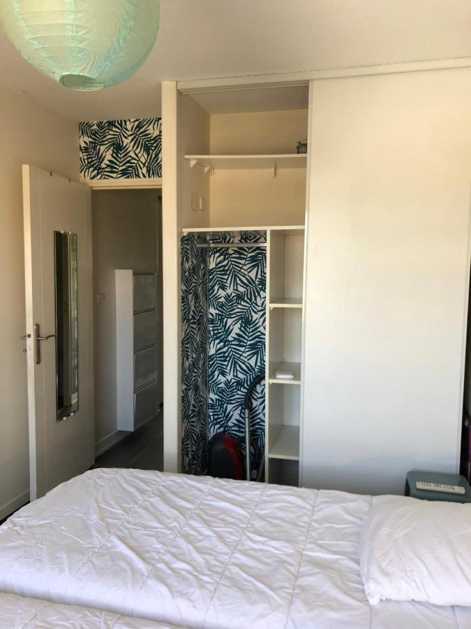 Apartment T2 Avec Piscine Et Terrasse Dans Arboree La Rochelle (Charente-Maritime)