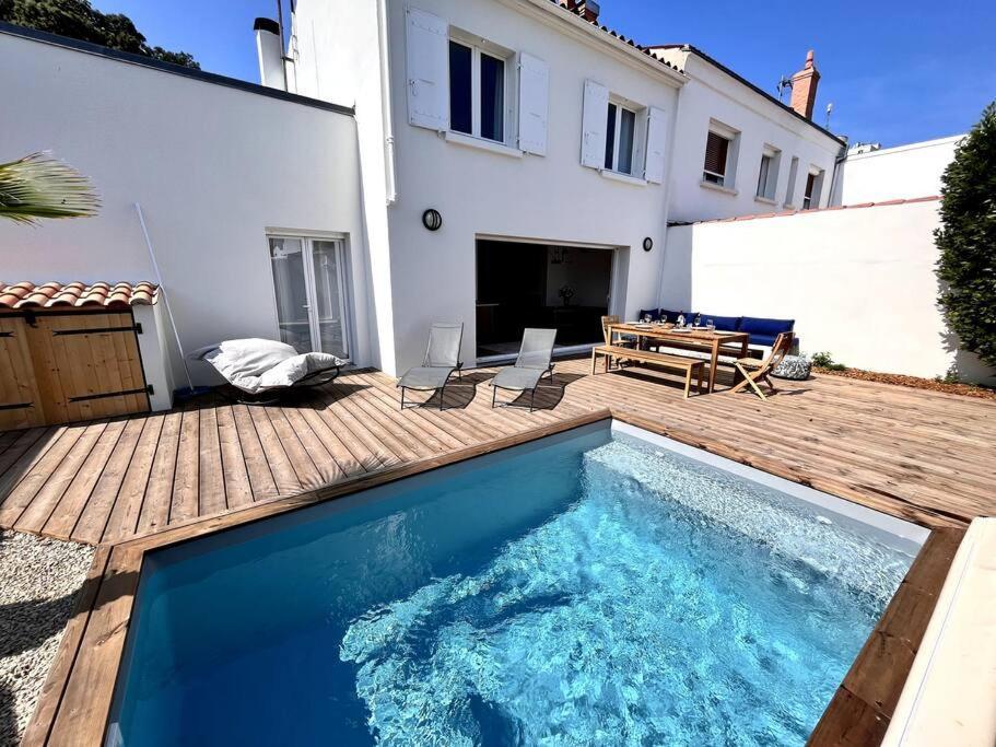 Superbe Avec Piscine A 10 Min Du Centre * La Rochelle (Charente-Maritime)
