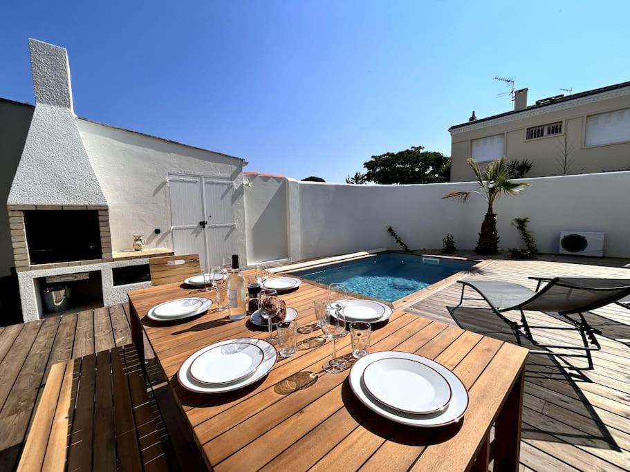 Superbe Avec Piscine A 10 Min Du Centre Villa La Rochelle (Charente-Maritime)