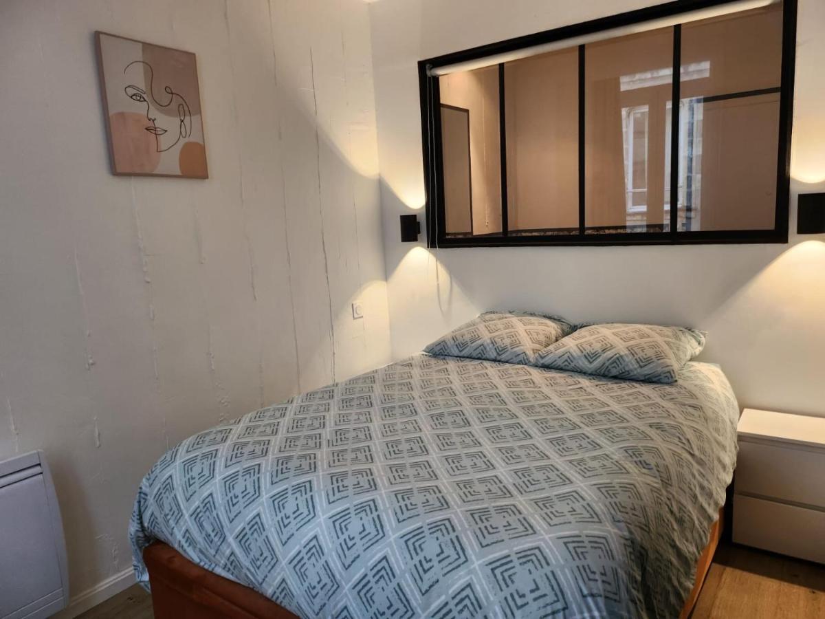 Apartment Cocon Iode Cosy Equipe, Baigne De Lumiere, Situe Au Coeur De La Rochelle A 1min A Pied Du Marche Avec Tv Et Wifi La Rochelle (Charente-Maritime)