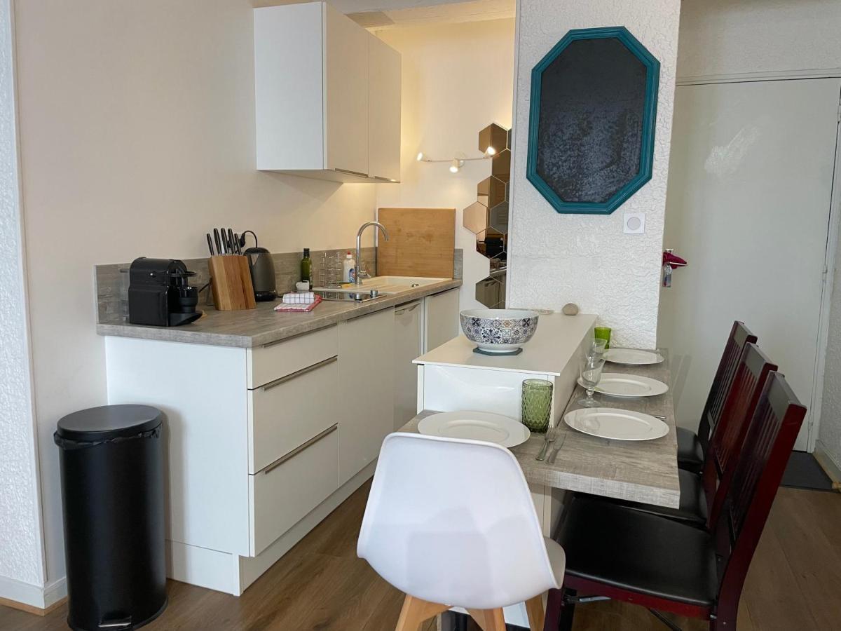 ღ L'accostage • Au Coeur Du Vieux Port Et Du Centre * La Rochelle (Charente-Maritime)