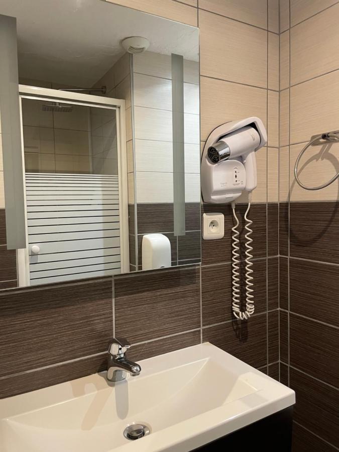 Hotel De La Paix La Rochelle (Charente-Maritime)