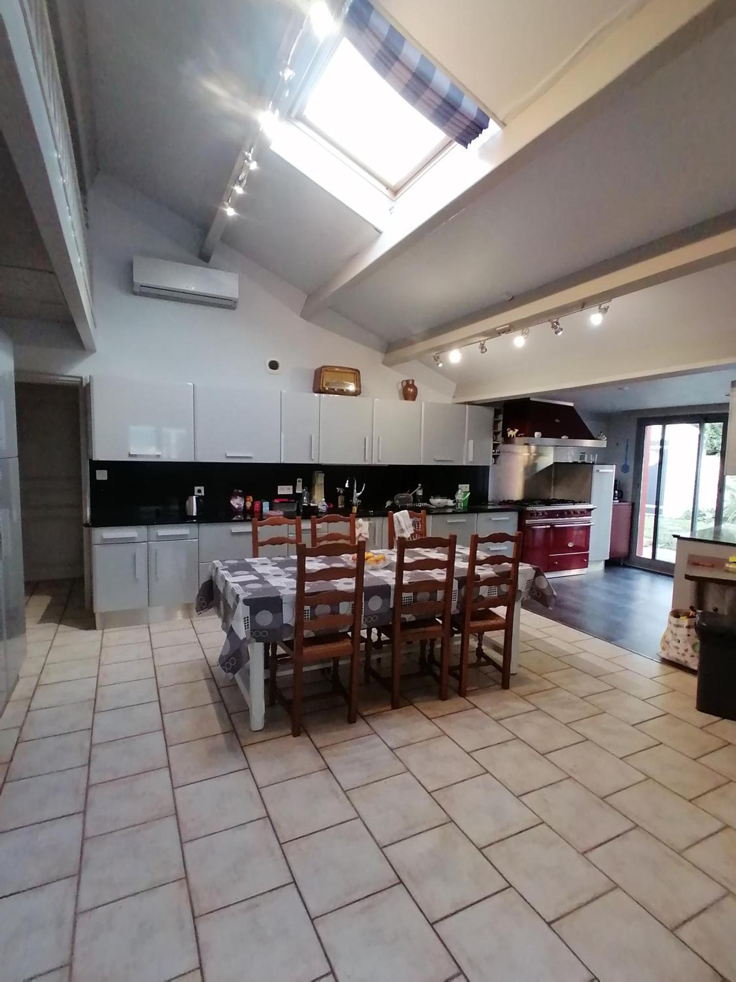 Maison Avec Piscine Et Jardin Proche Mer, La Rochelle Holiday home La Rochelle (Charente-Maritime)