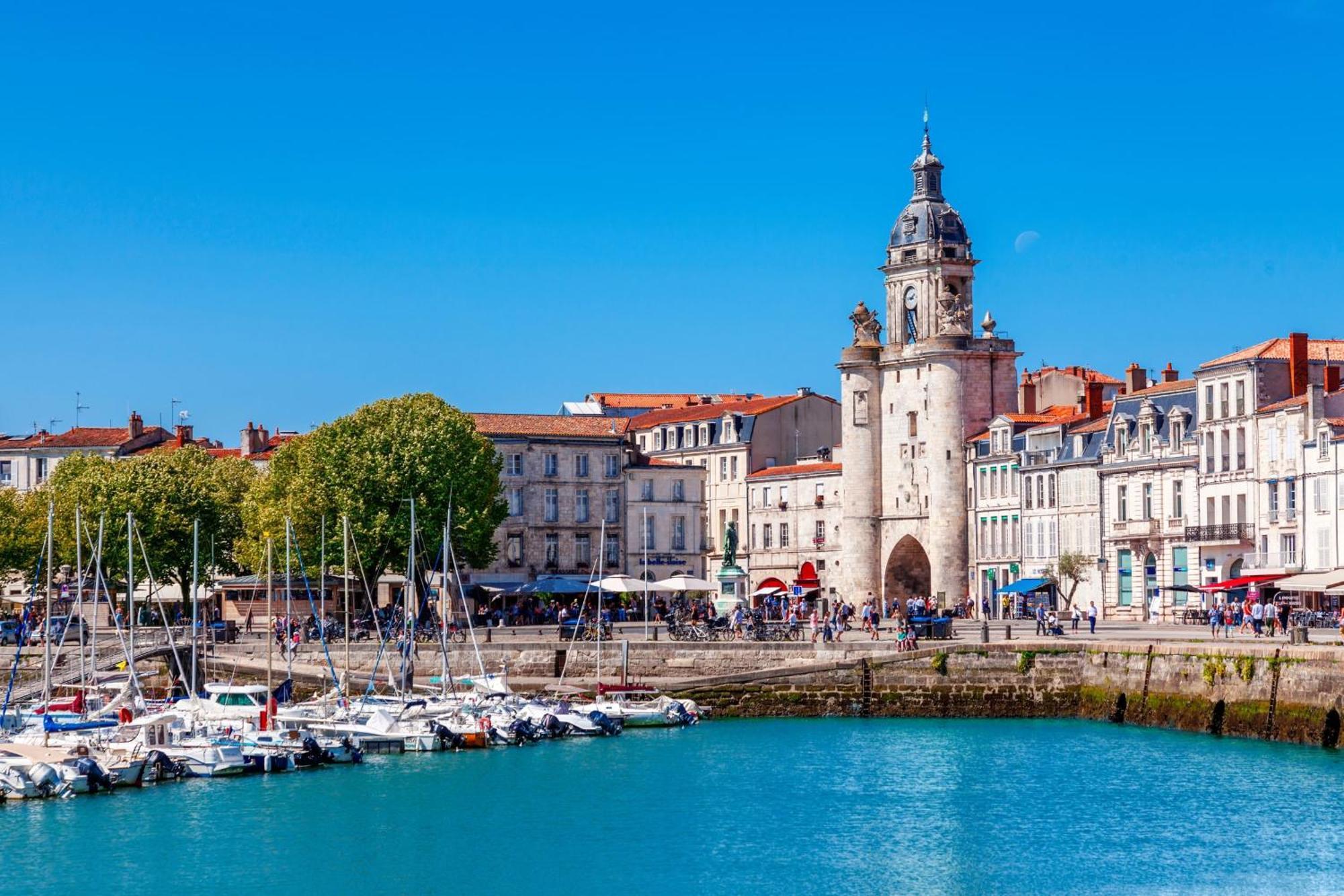 Luminous Cocoon In La Rochelle La Rochelle (Charente-Maritime)