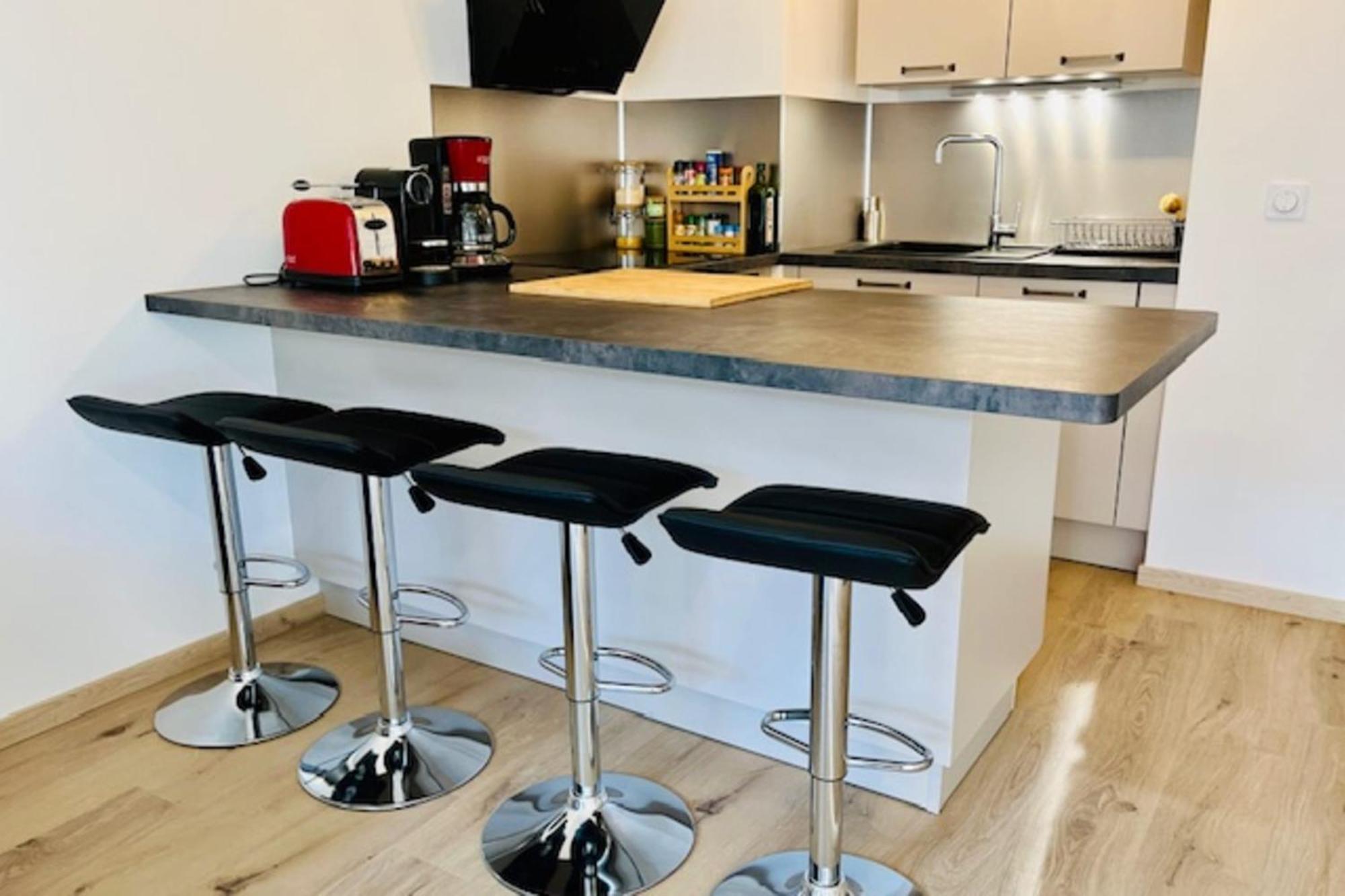 Apartment Charming New Flat With Balcony
