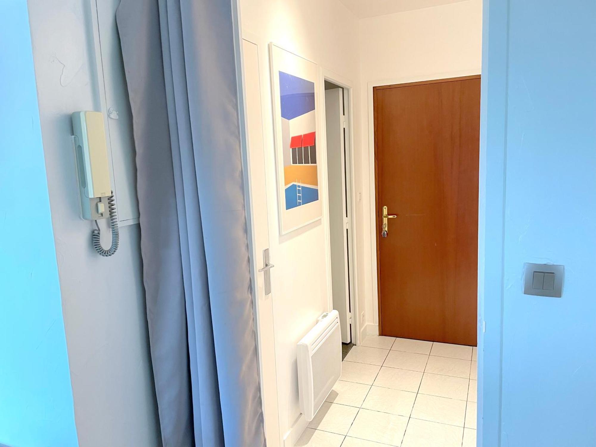 ღ La Corniche • Grand Studio, Piscine & Parking Appartement