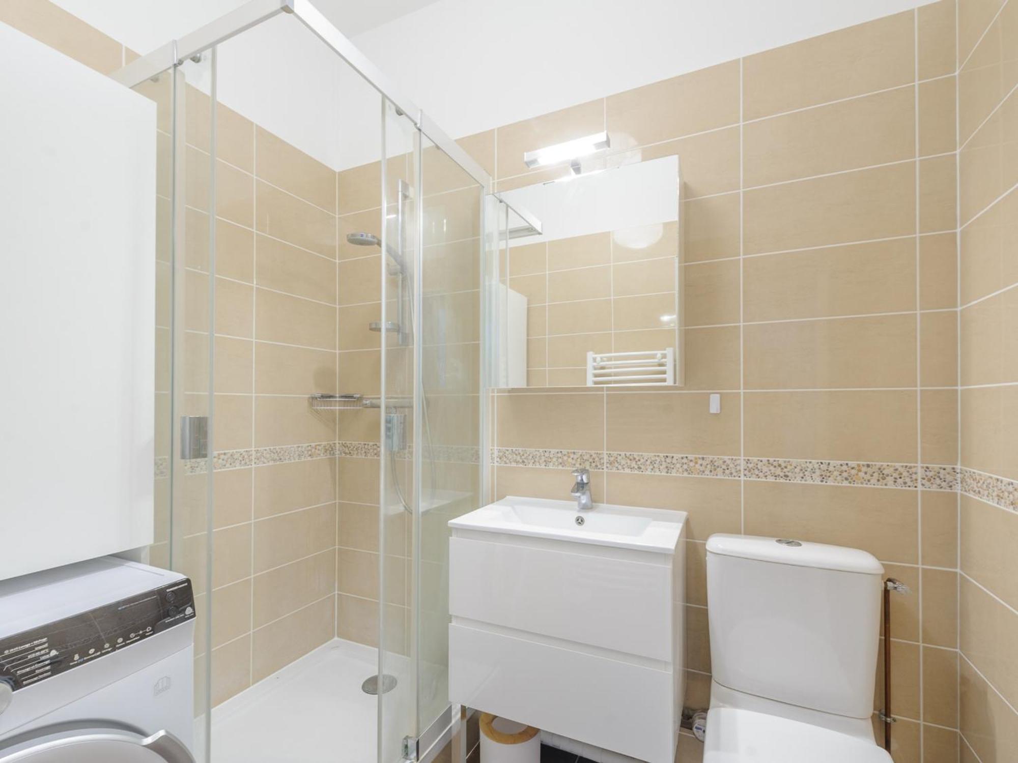Renove A Deux Pas Du Vieux Port Avec Ascenseur - Ideal Pour 2! - Fr-1-535-53 La Rochelle (Charente-Maritime)