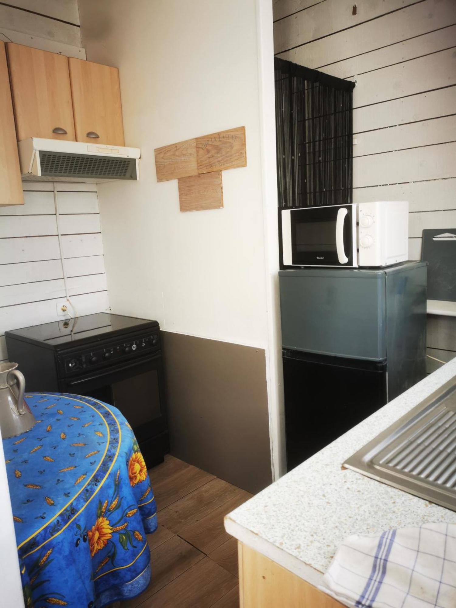Petite Maison 15 Mn A Pied Du Marche Et Vieux Port Homestay *
