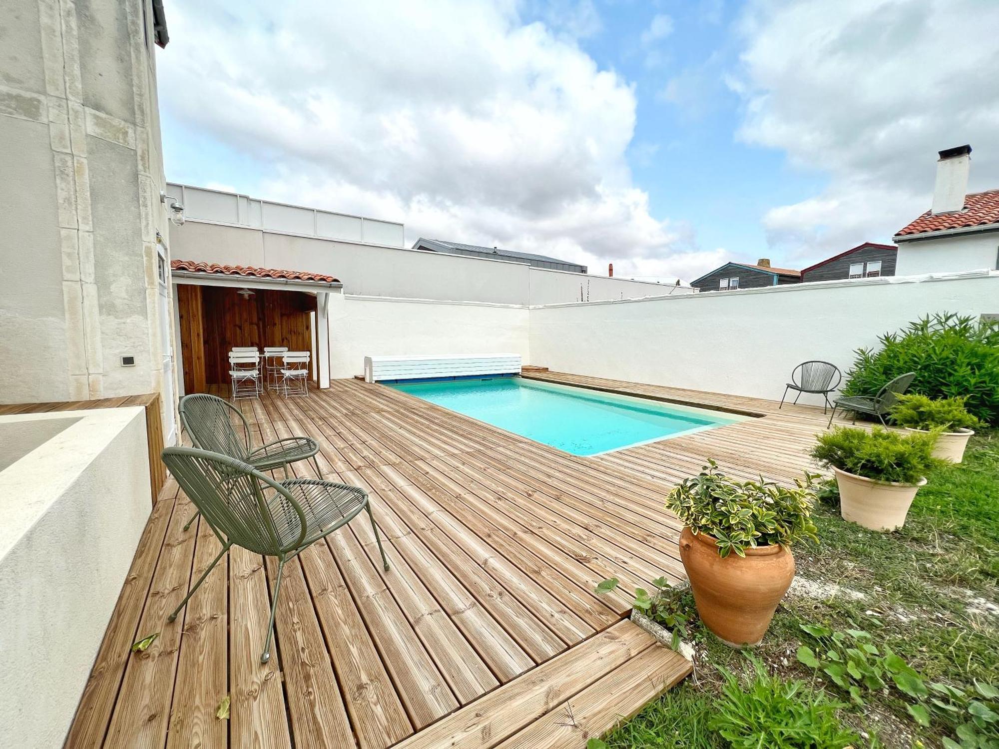 La Sauvagere - Piscine * La Rochelle (Charente-Maritime)