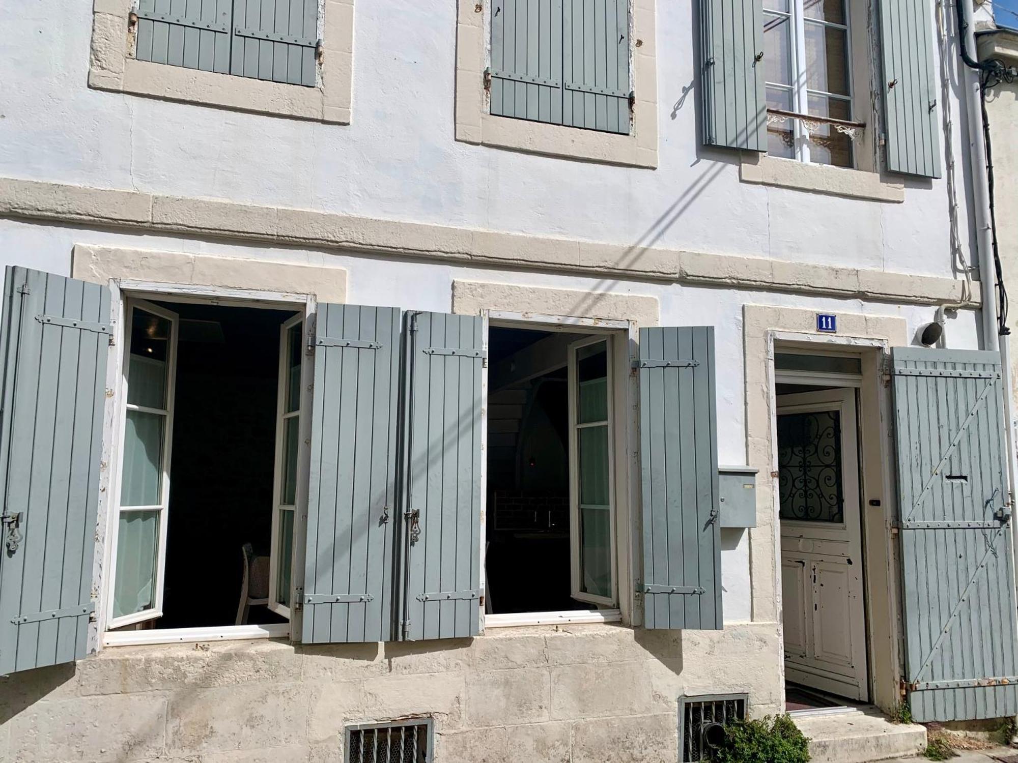 Les Marionnettes, Maison De 80m2 Avec Terrasse *