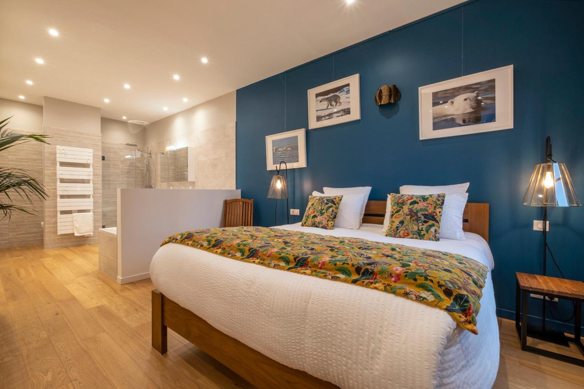 Escale Rochelaise B&b, Bain Nordique Et Sauna Tonneau Bed & Breakfast La Rochelle (Charente-Maritime)