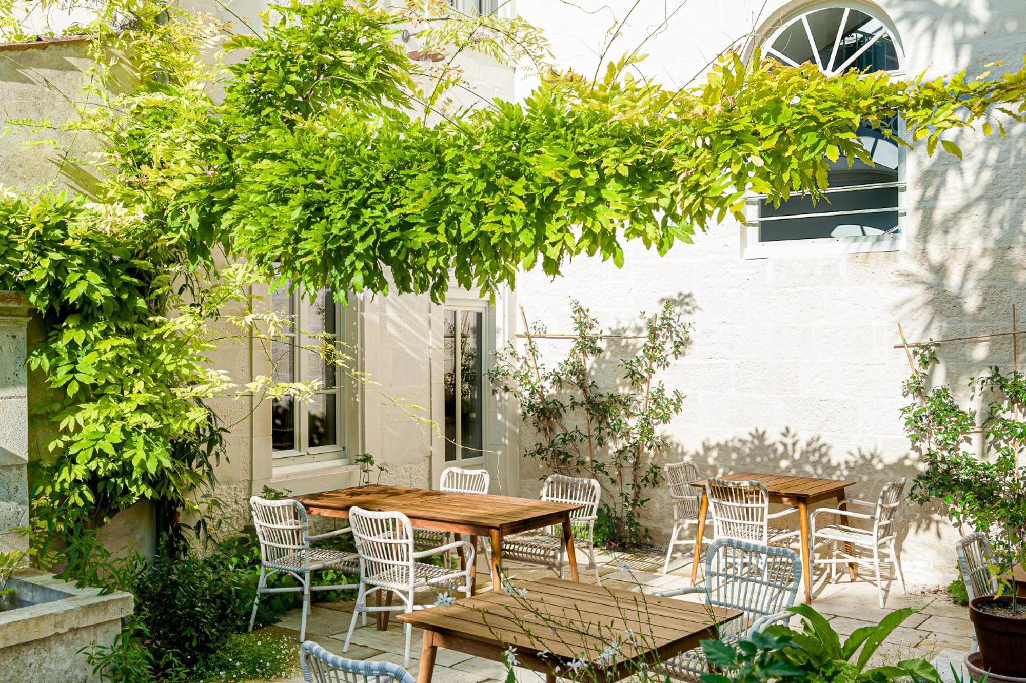 D'hotes Eden Ouest Bed & Breakfast