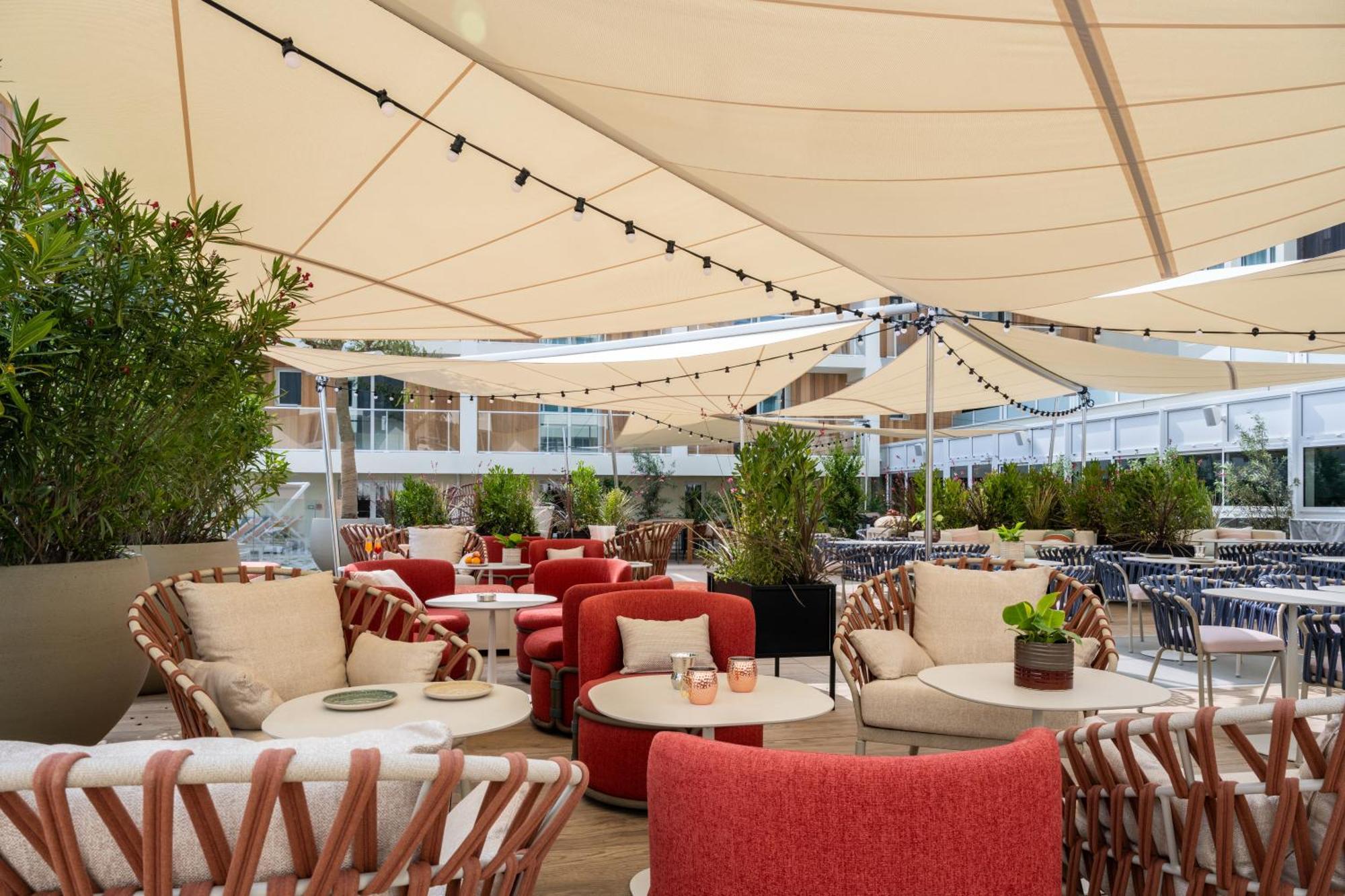 Mercure La Rochelle Vieux Port Sud Hotel 4*