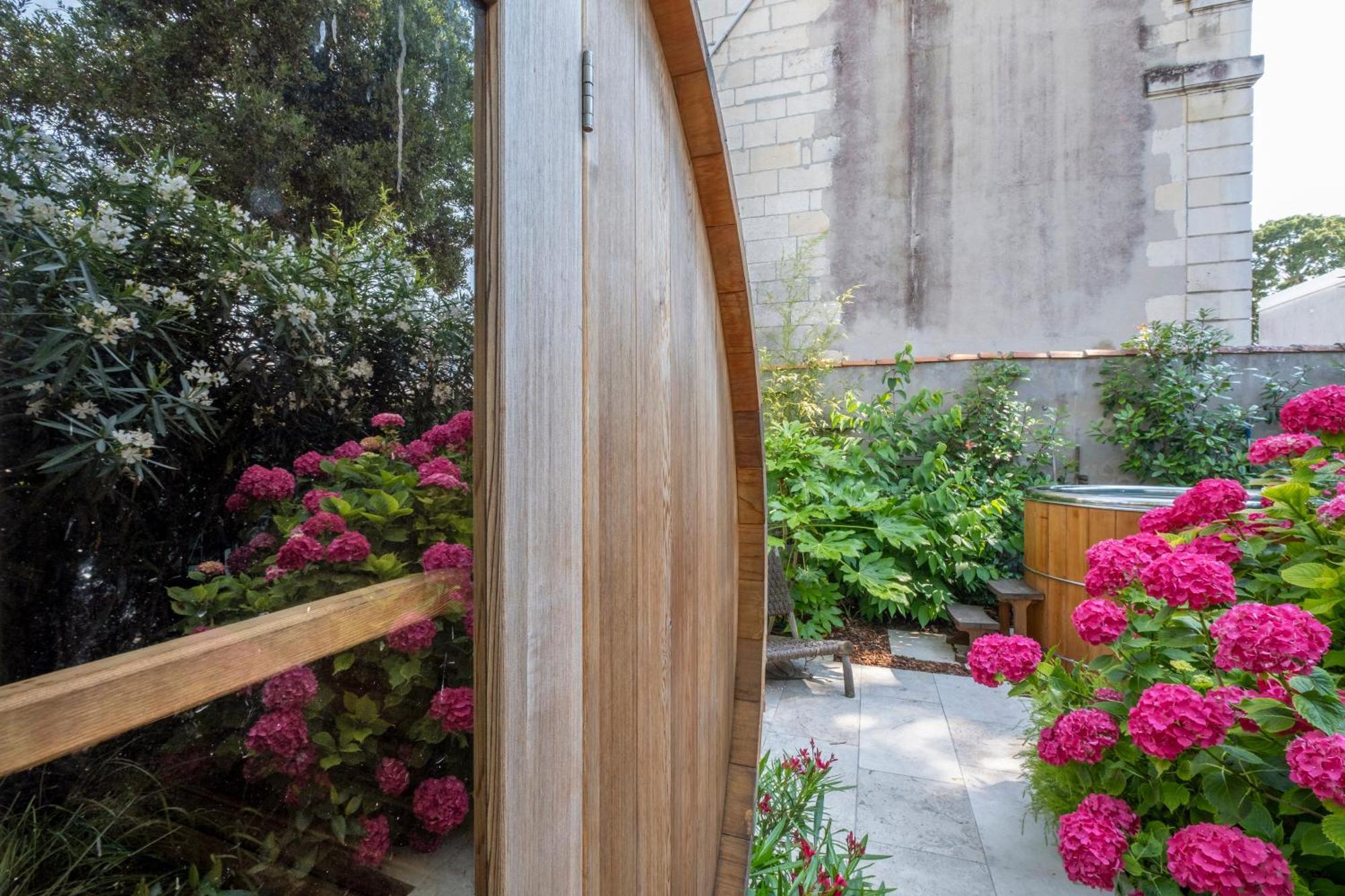 Escale Rochelaise B&b, Bain Nordique Et Sauna Tonneau * La Rochelle (Charente-Maritime)