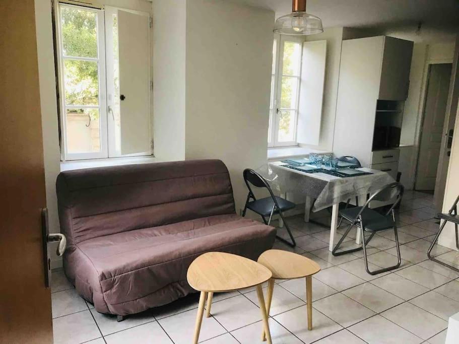 Bel T2 Lumineux Avec Terrasse Hyper Centre. Appartement