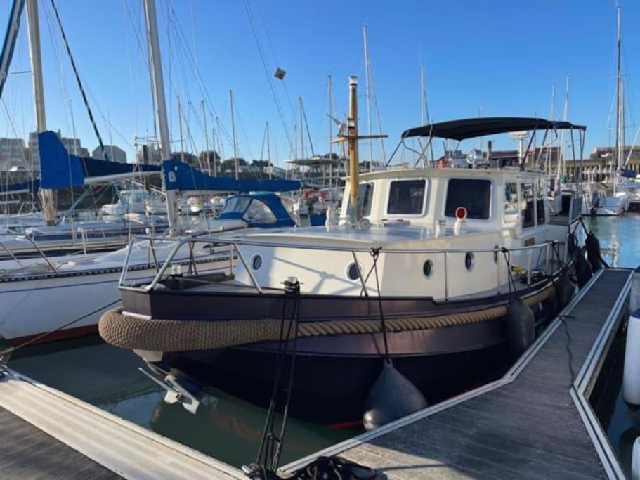 Botel Sejour Insolite- Bateau Hotel- La Rochelle *