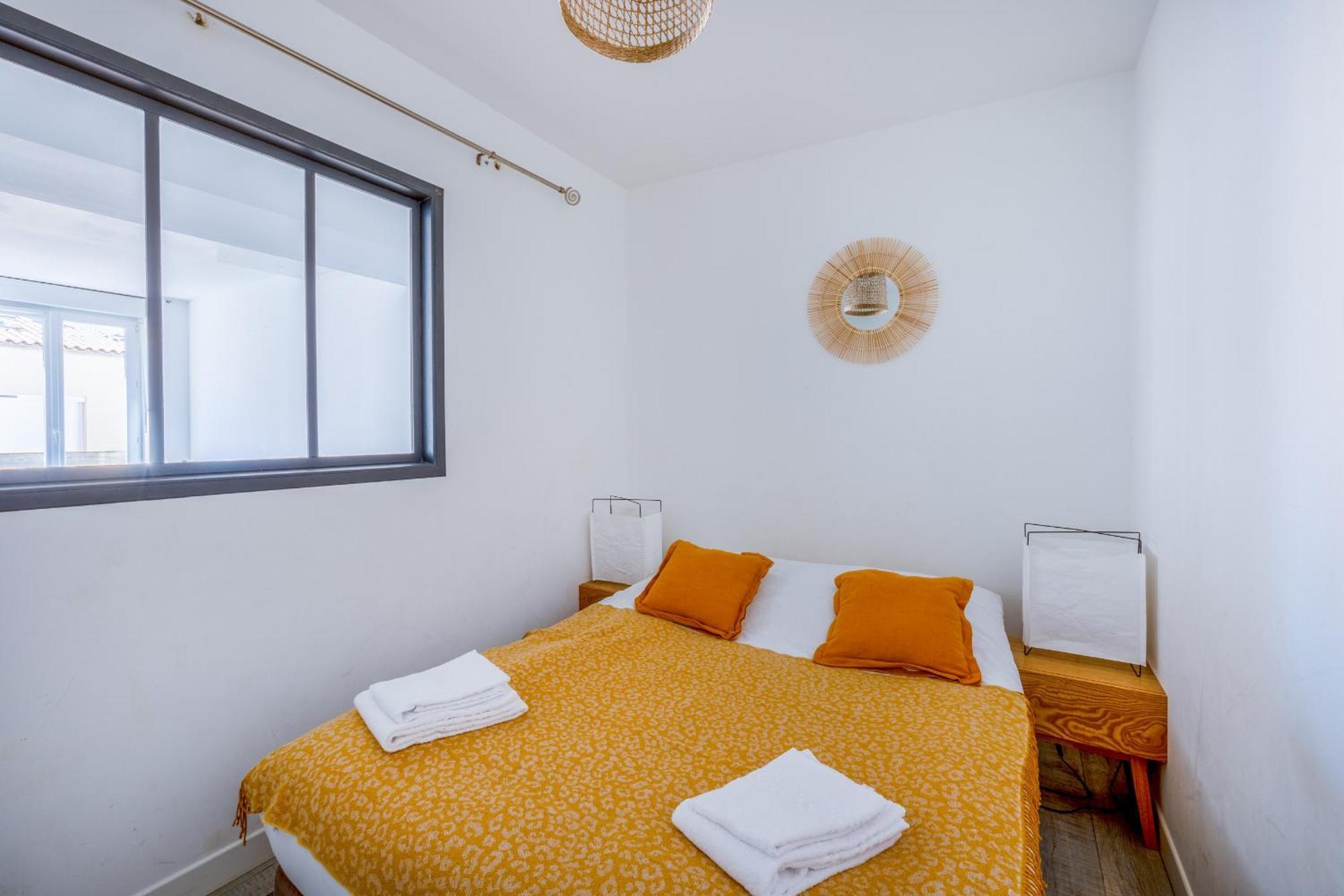Appartement La Cours Des Dames - Sur Le Vieux Port De La Rochelle 43m2 *