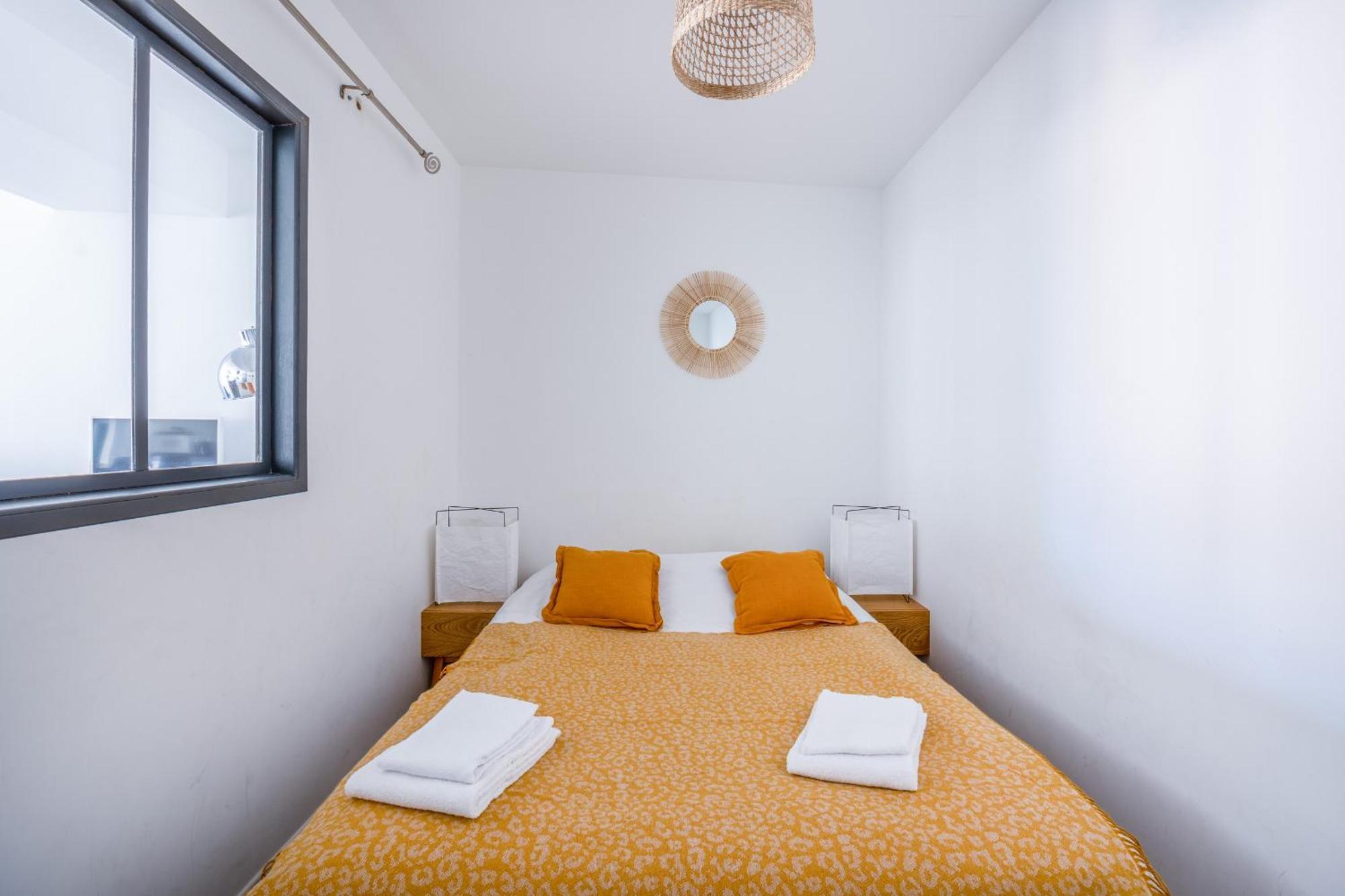 Appartement La Cours Des Dames - Sur Le Vieux Port De La Rochelle 43m2
