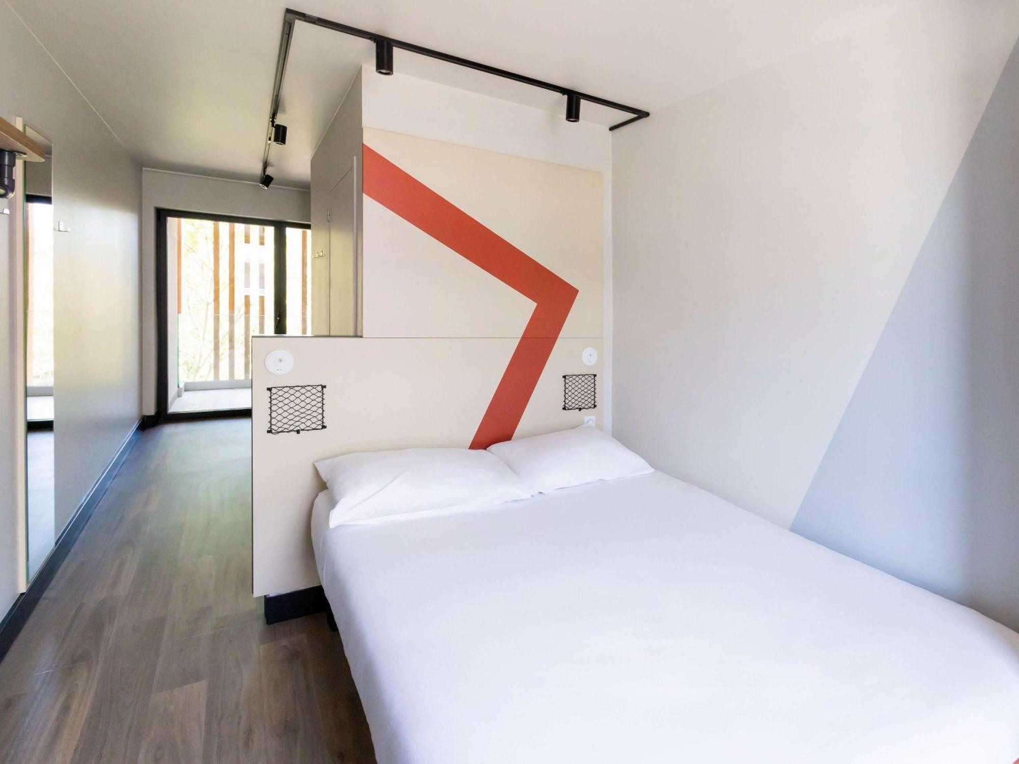 Hotel Ibis Budget La Rochelle Centre 2*