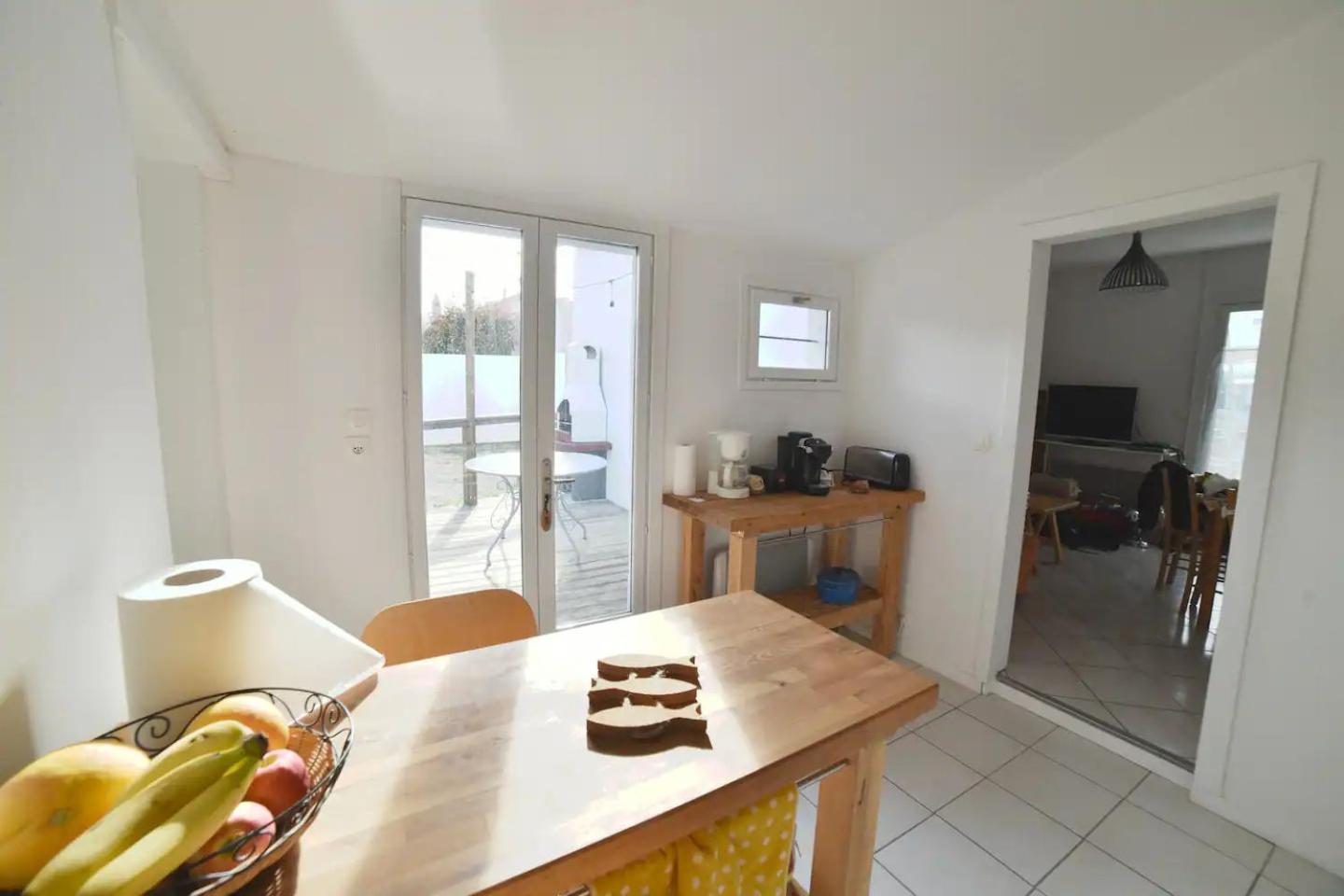Charmante Maisonnette Avec Terrasse * La Rochelle (Charente-Maritime)