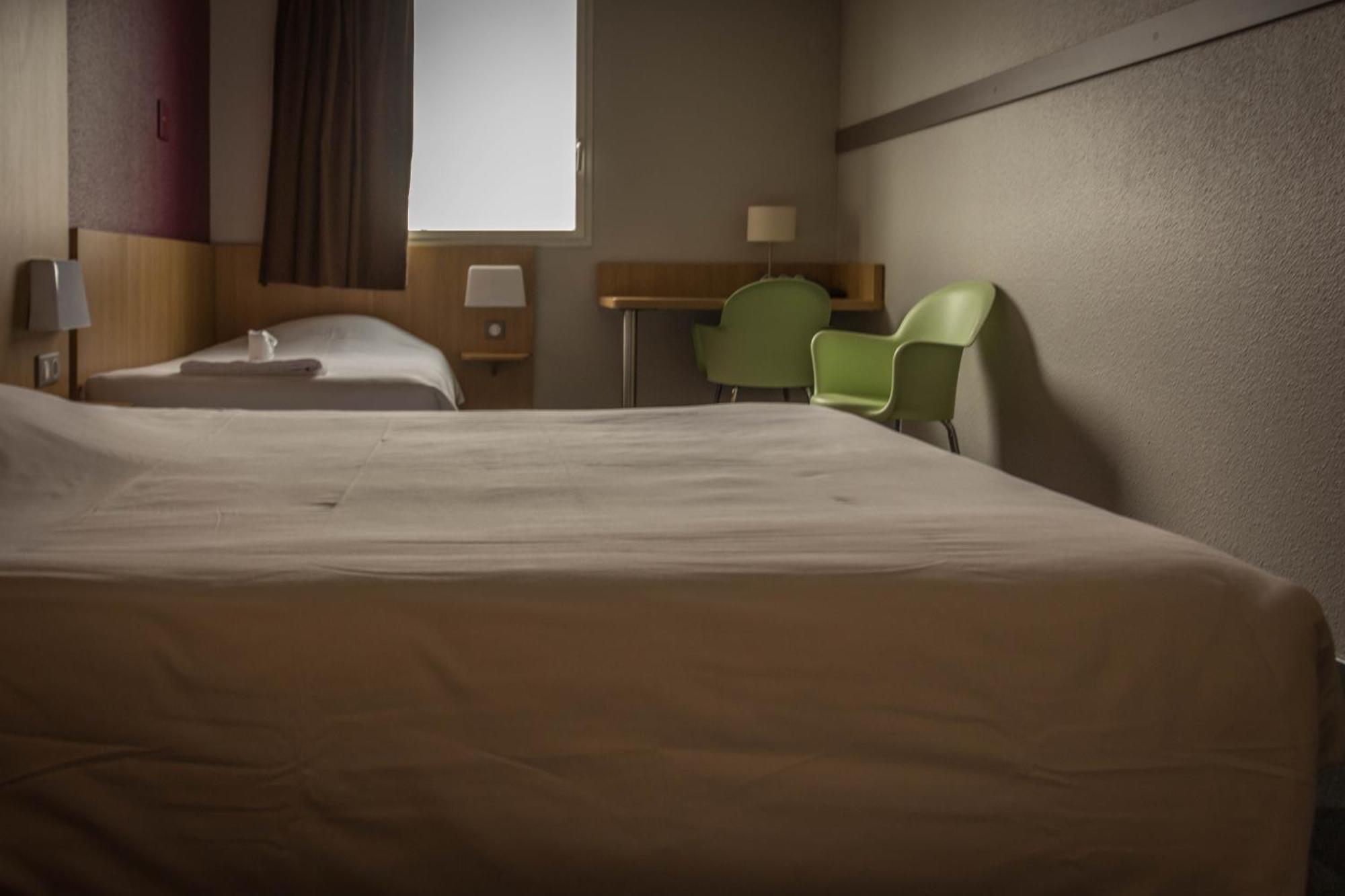 La Rochelle Centre Hotel 2*