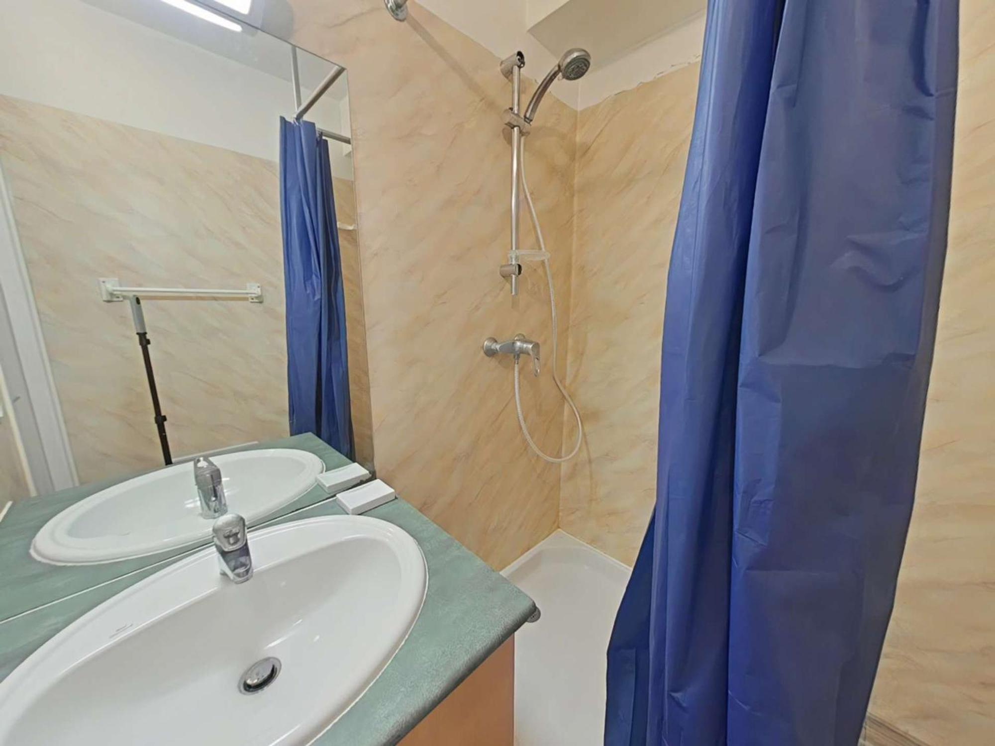 Appartement La Rochelle, 1 Pièce, 2 Personnes - Fr-1-246-183