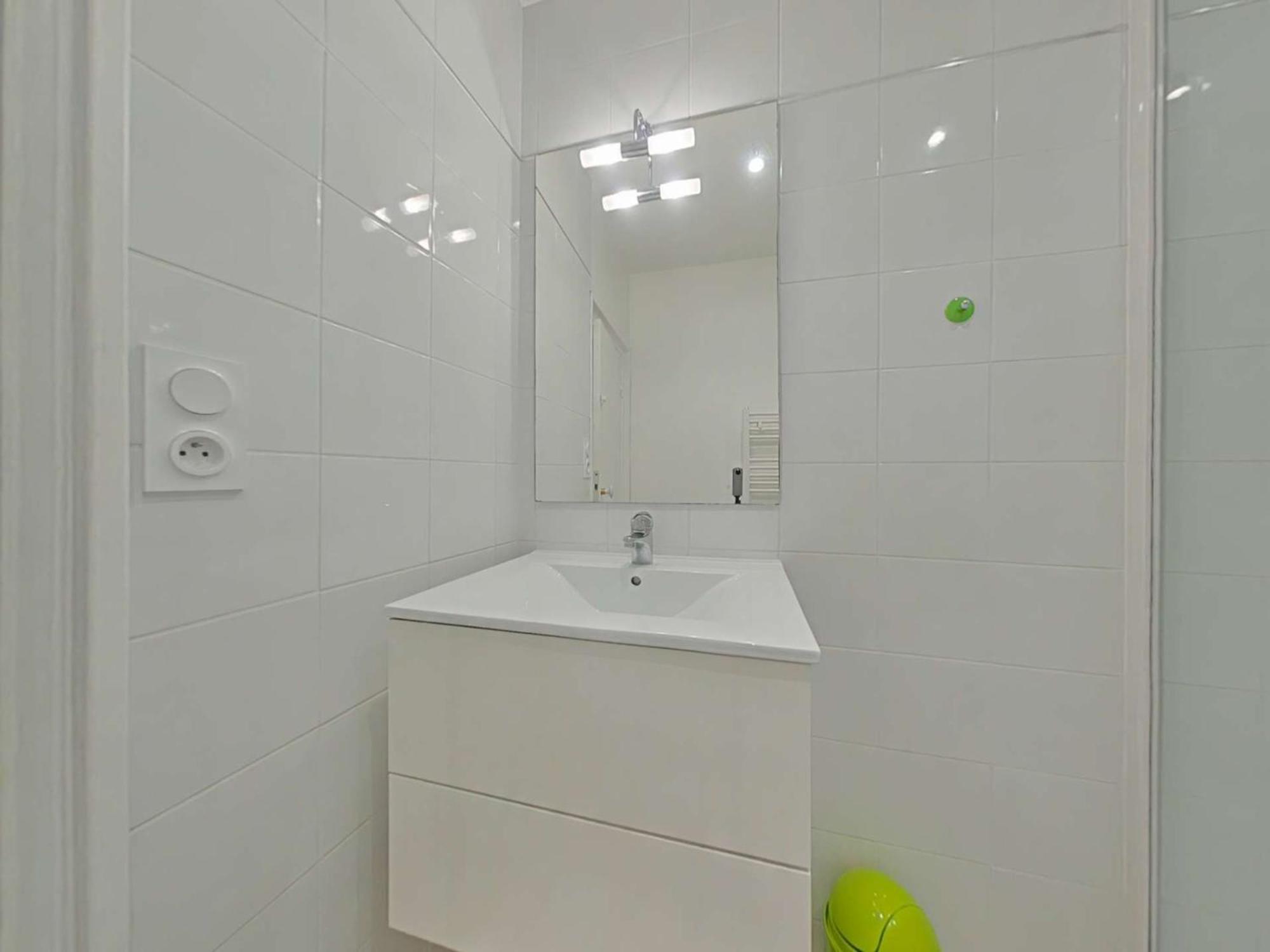 Apartment Renove Au Coeur De La Rochelle, Port A Proximite - Fr-1-246-222