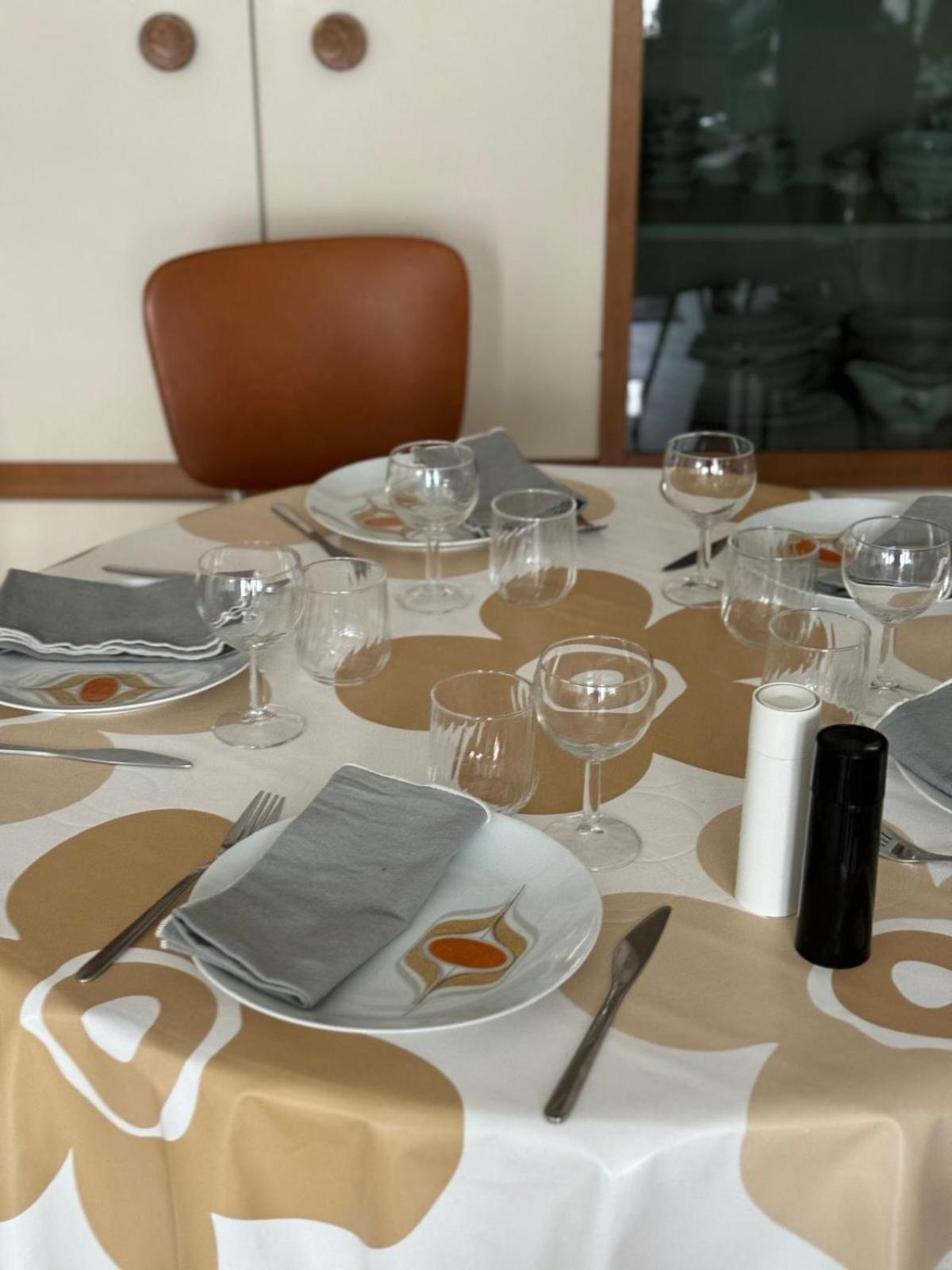 Apartment Champs De Mars 1 Proche Centre Ville, Balcon Et Parking La Rochelle (Charente-Maritime)