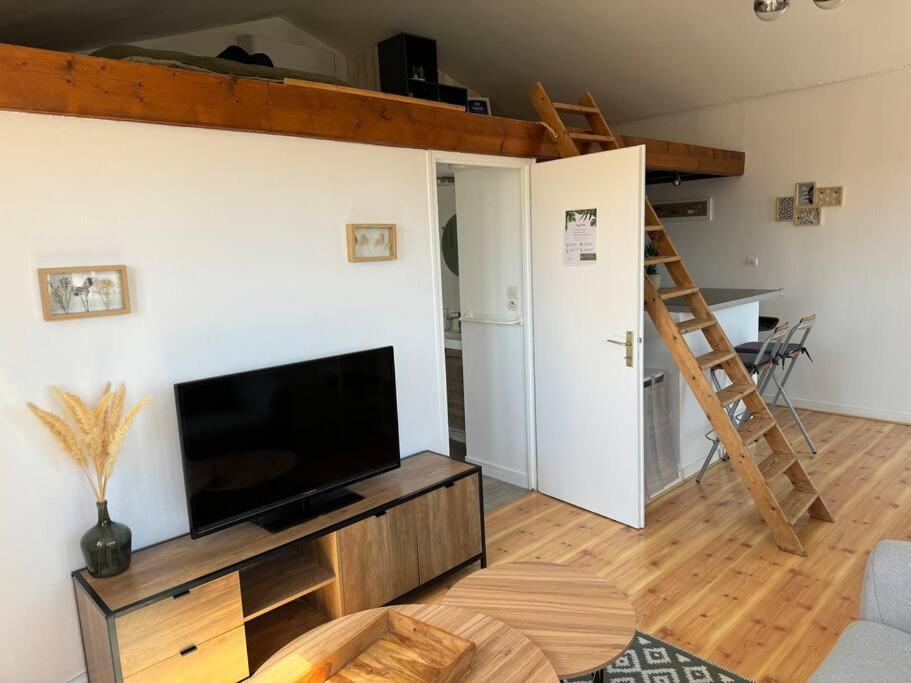 ღ L'entr'act • Au Coeur De Et Du Vieux Port La Rochelle (Charente-Maritime)