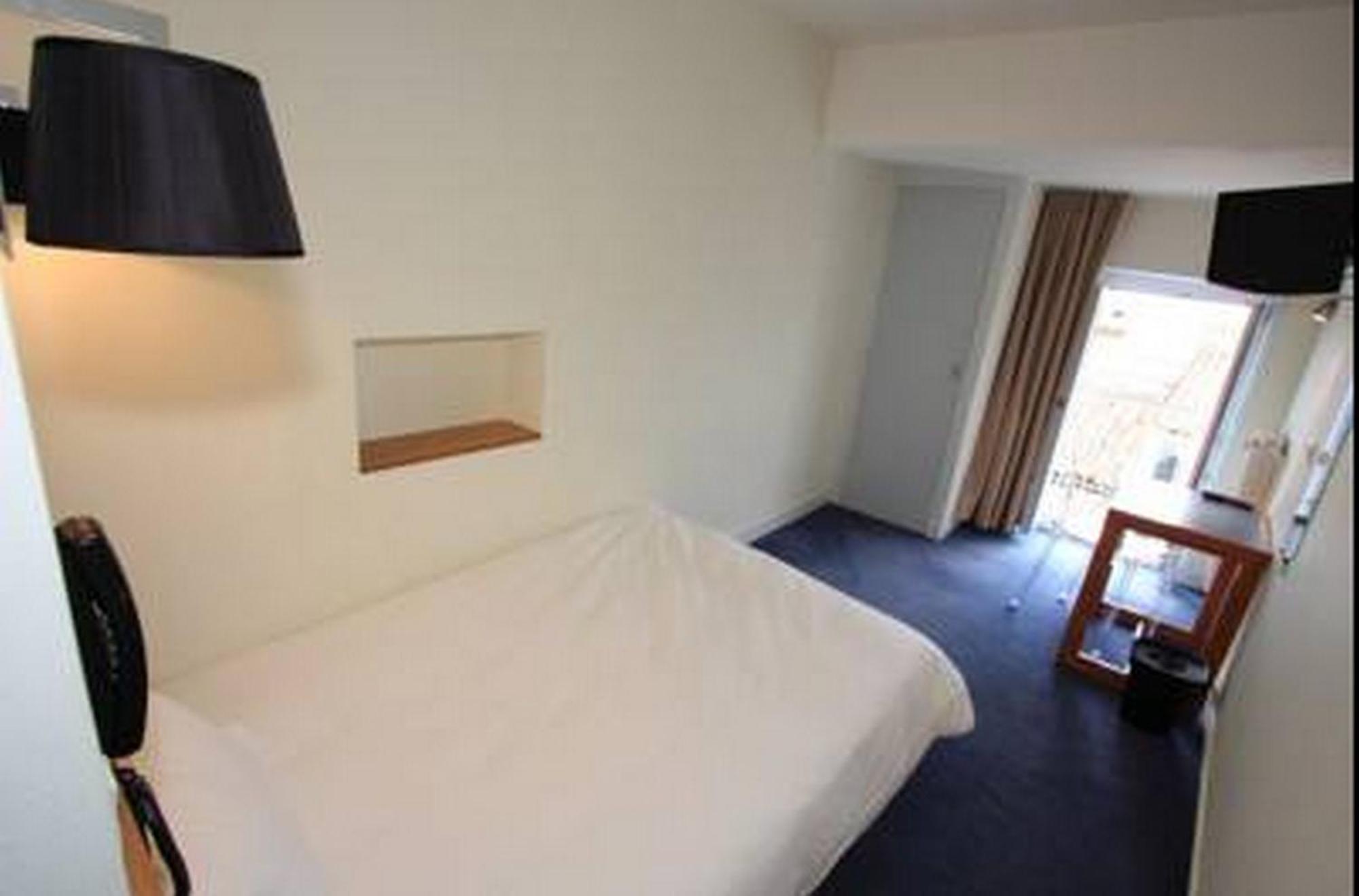 Hotel Henri Iv 2*