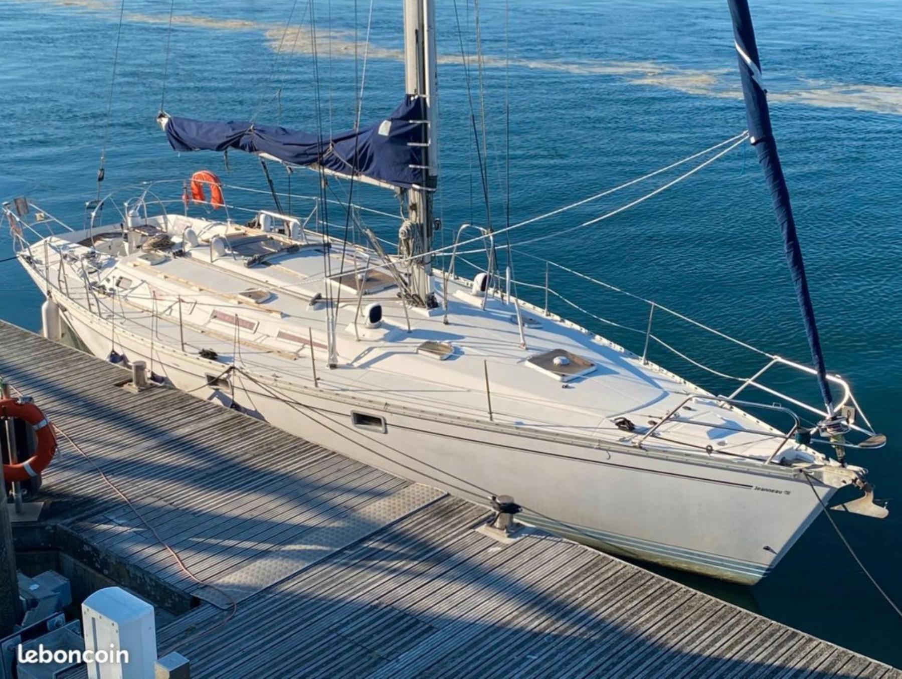 Coriandre 2 - Sur Un Grand Voilier 9 Personnes By Nuits Au Port La Rochelle (Charente-Maritime)