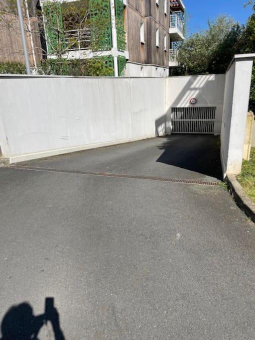 Apartment T2 Avec Jardinet Parking La Genette *