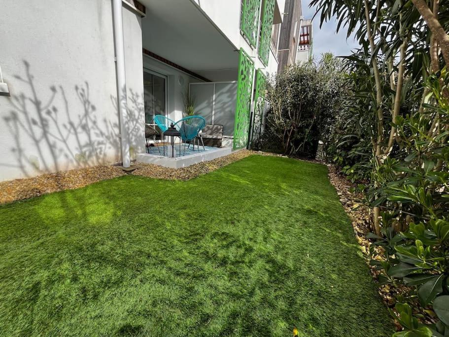 Apartment T2 Avec Jardinet Parking La Genette *