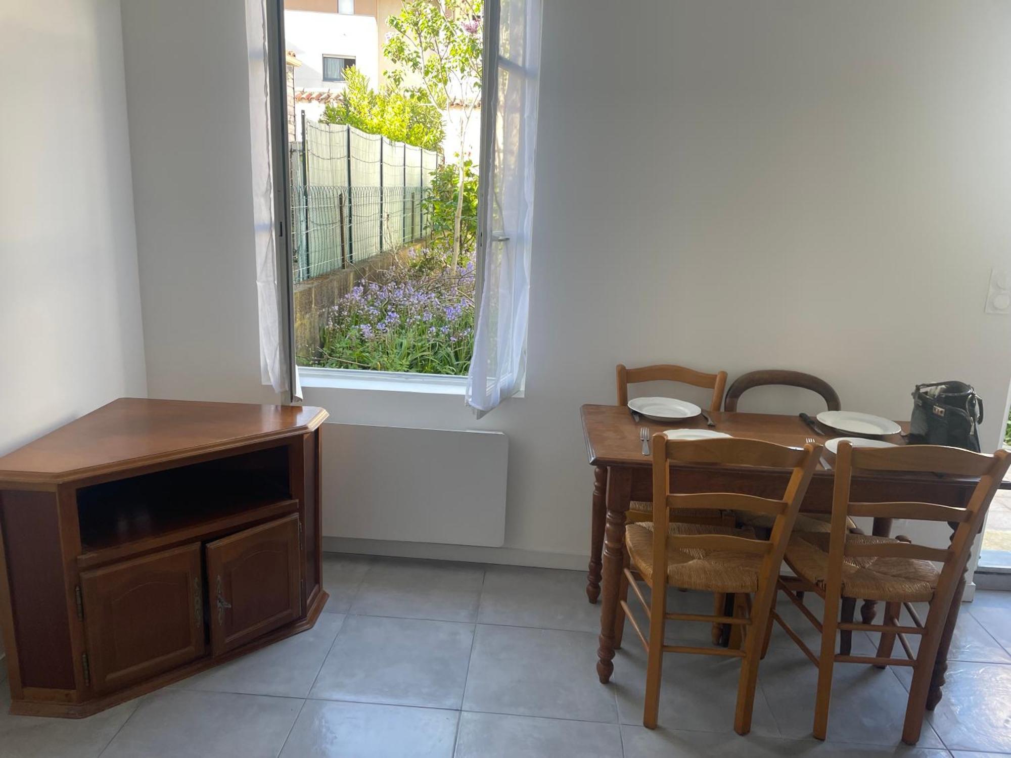 Maison Totalement Renovee La Rochelle (Charente-Maritime)