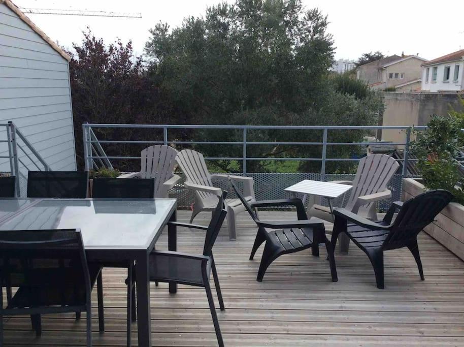 Maison A 10' A Pieds Du Port De La Rochelle Hébergement de vacances
