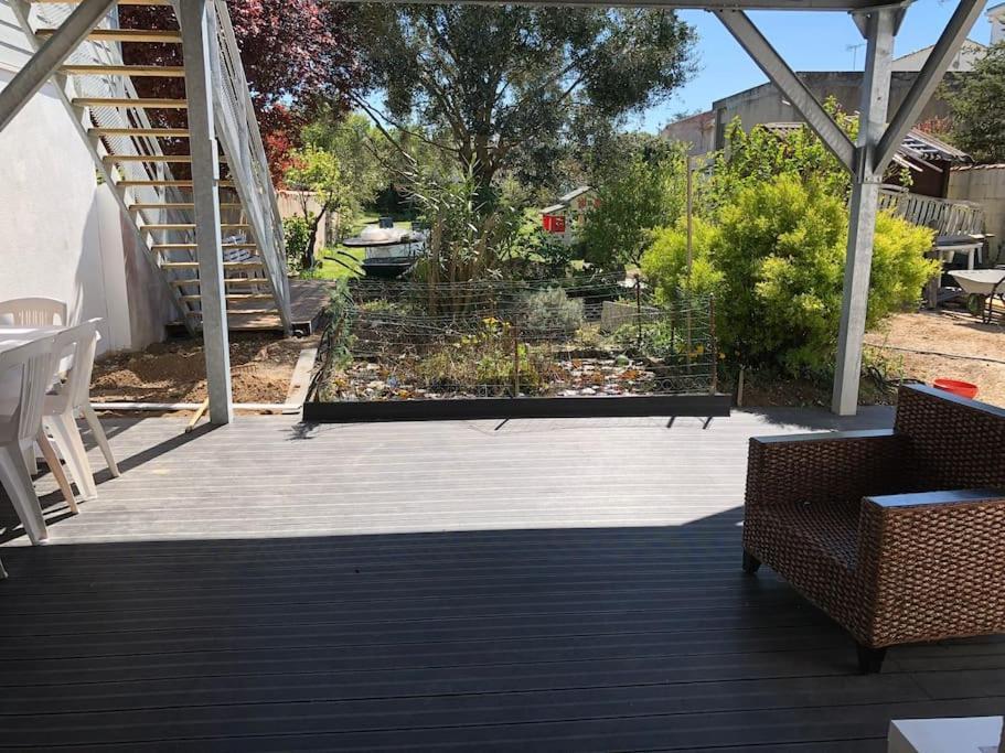 Maison A 10' A Pieds Du Port De La Rochelle Hébergement de vacances