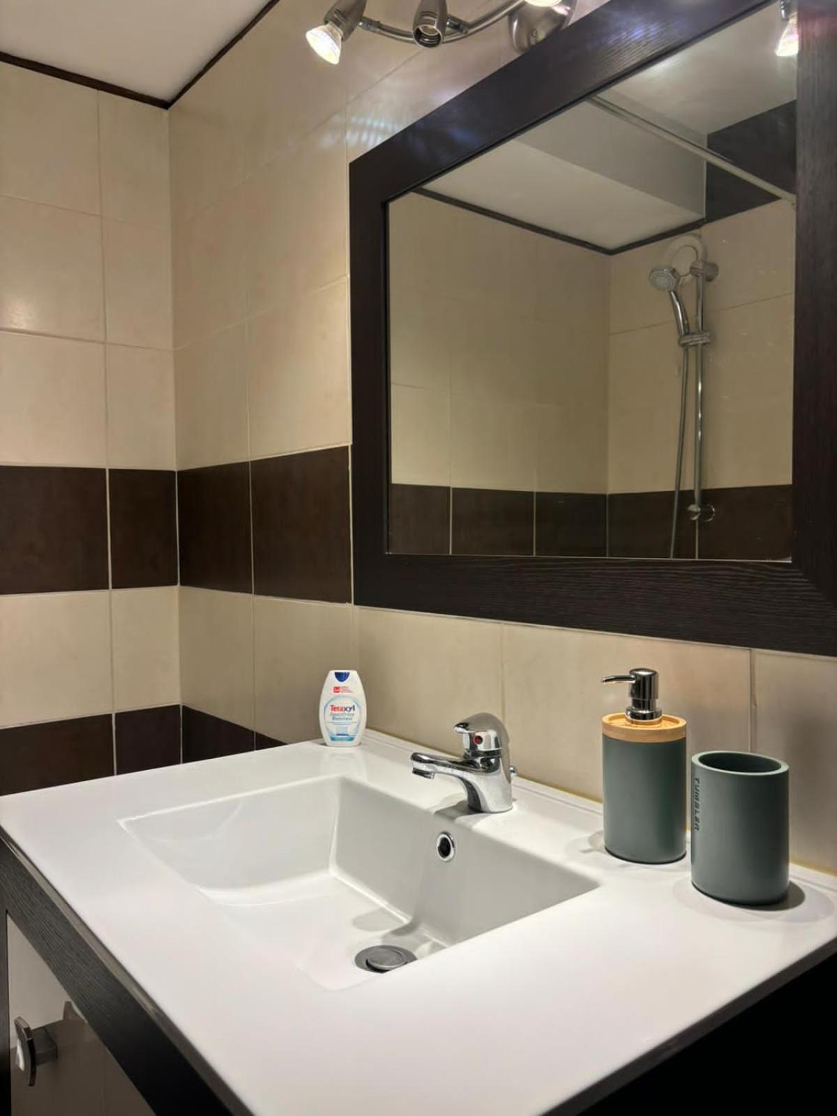 La Parenthese Rochelaise Appartement *