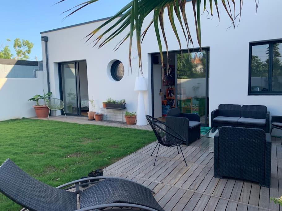 Maison De Piscine Interieure La Rochelle Hébergement de vacances
