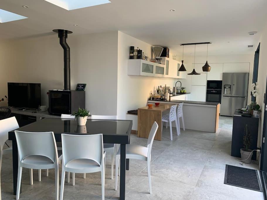 Hébergement de vacances Maison De Piscine Interieure La Rochelle La Rochelle (Charente-Maritime)
