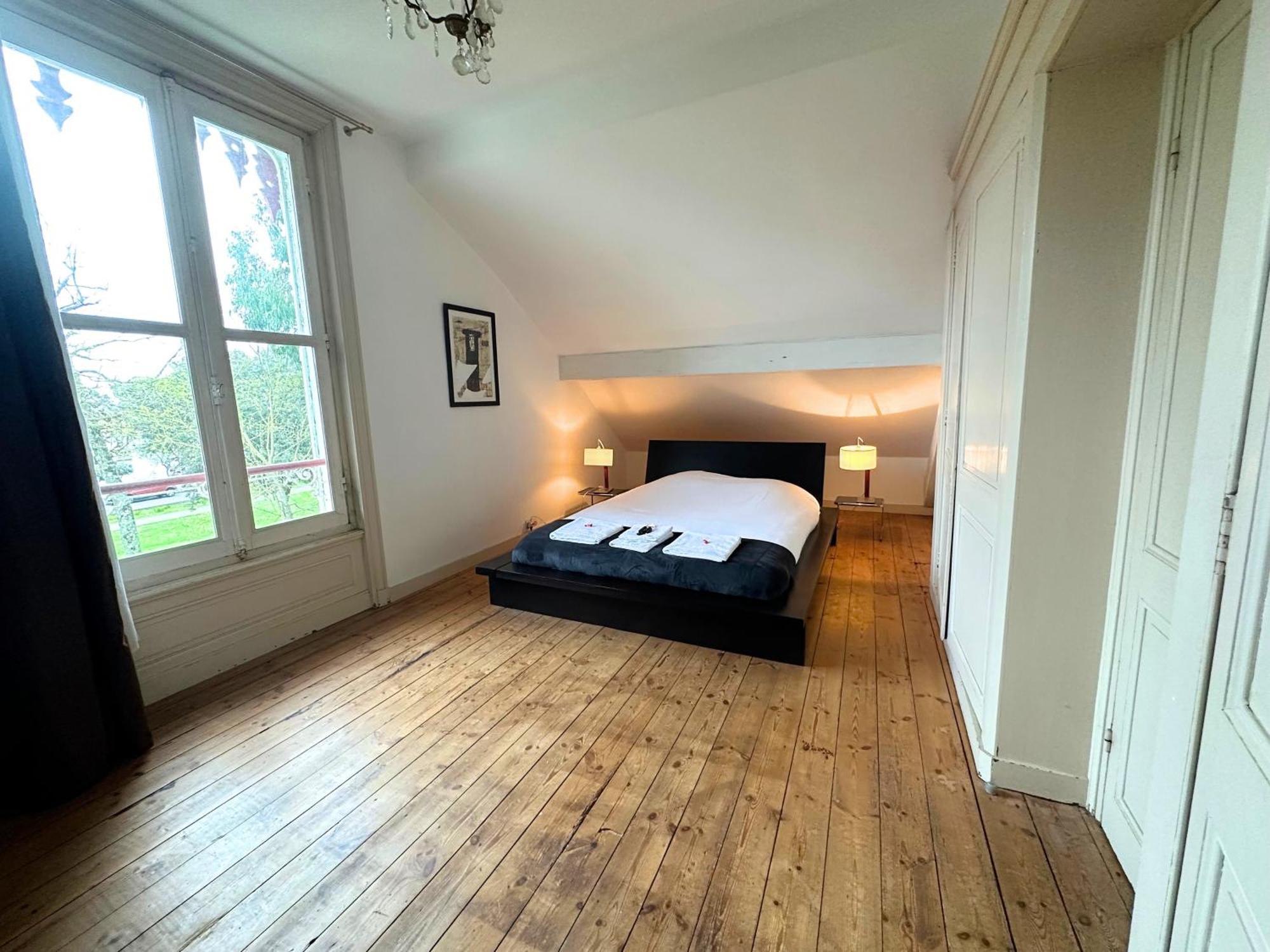Holiday home Rennaissance - Proche - Parking - Menage & Linge Inclus