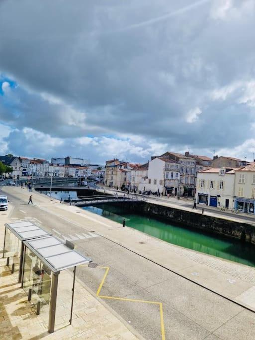 Appartement Exceptionnel Vieux Port 65m2 4-6 Pers, Wifi, Patio *