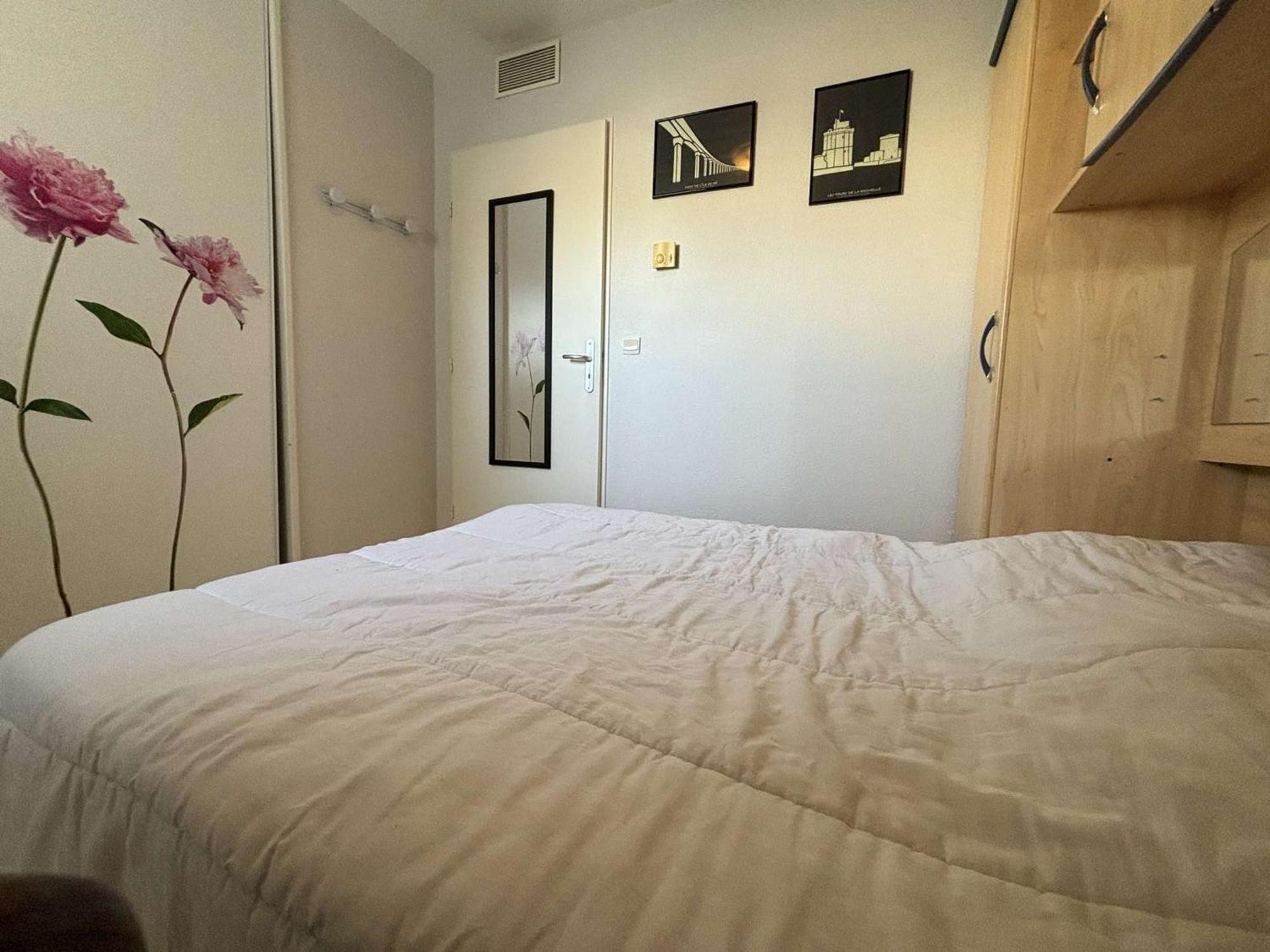 2 Pieces Avec Terrasse, Piscine, Parking Et Animaux Admis - Fr-1-246-500 Apartment La Rochelle (Charente-Maritime)