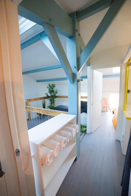 Maison Type Loft - Avec Parking En Plein Centre * La Rochelle (Charente-Maritime)