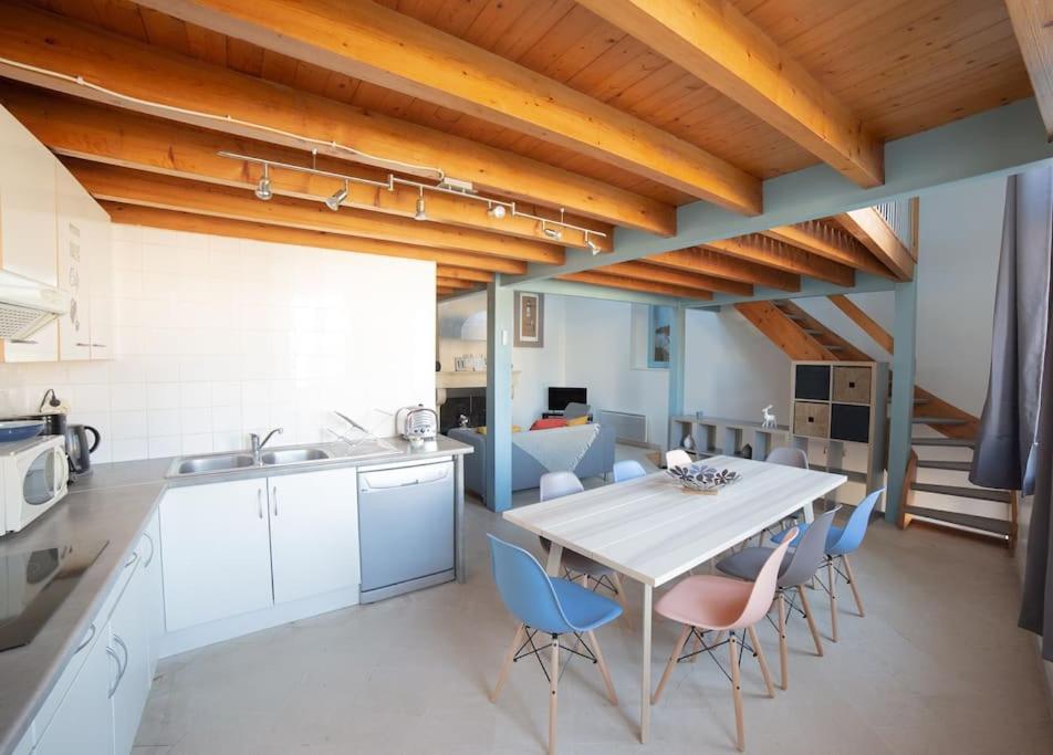 Holiday home Maison Type Loft - Avec Parking En Plein Centre *