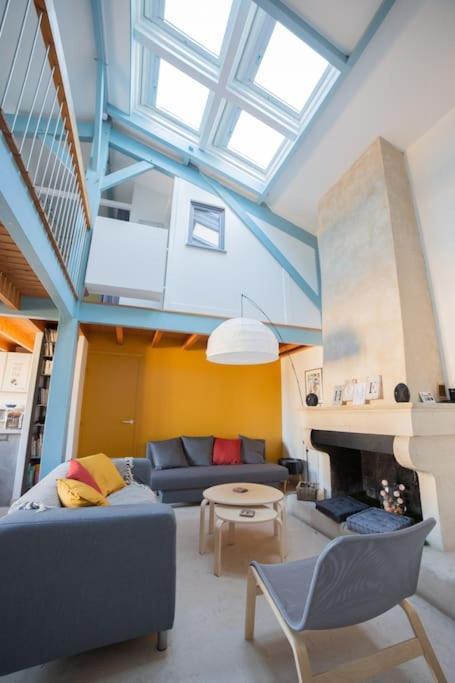 Maison Type Loft - Avec Parking En Plein Centre * La Rochelle (Charente-Maritime)