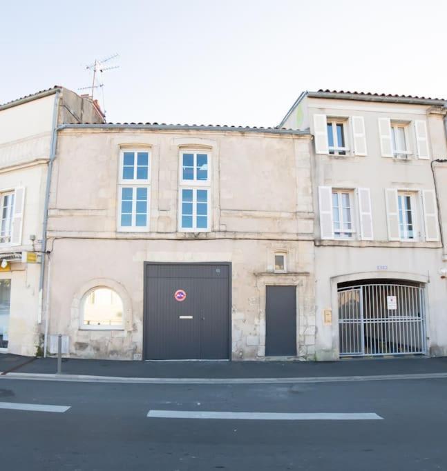 Maison Type Loft - Avec Parking En Plein Centre Holiday home