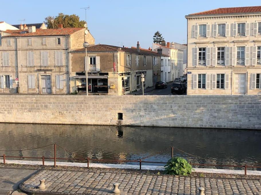 Maison Type Loft - Avec Parking En Plein Centre Holiday home *