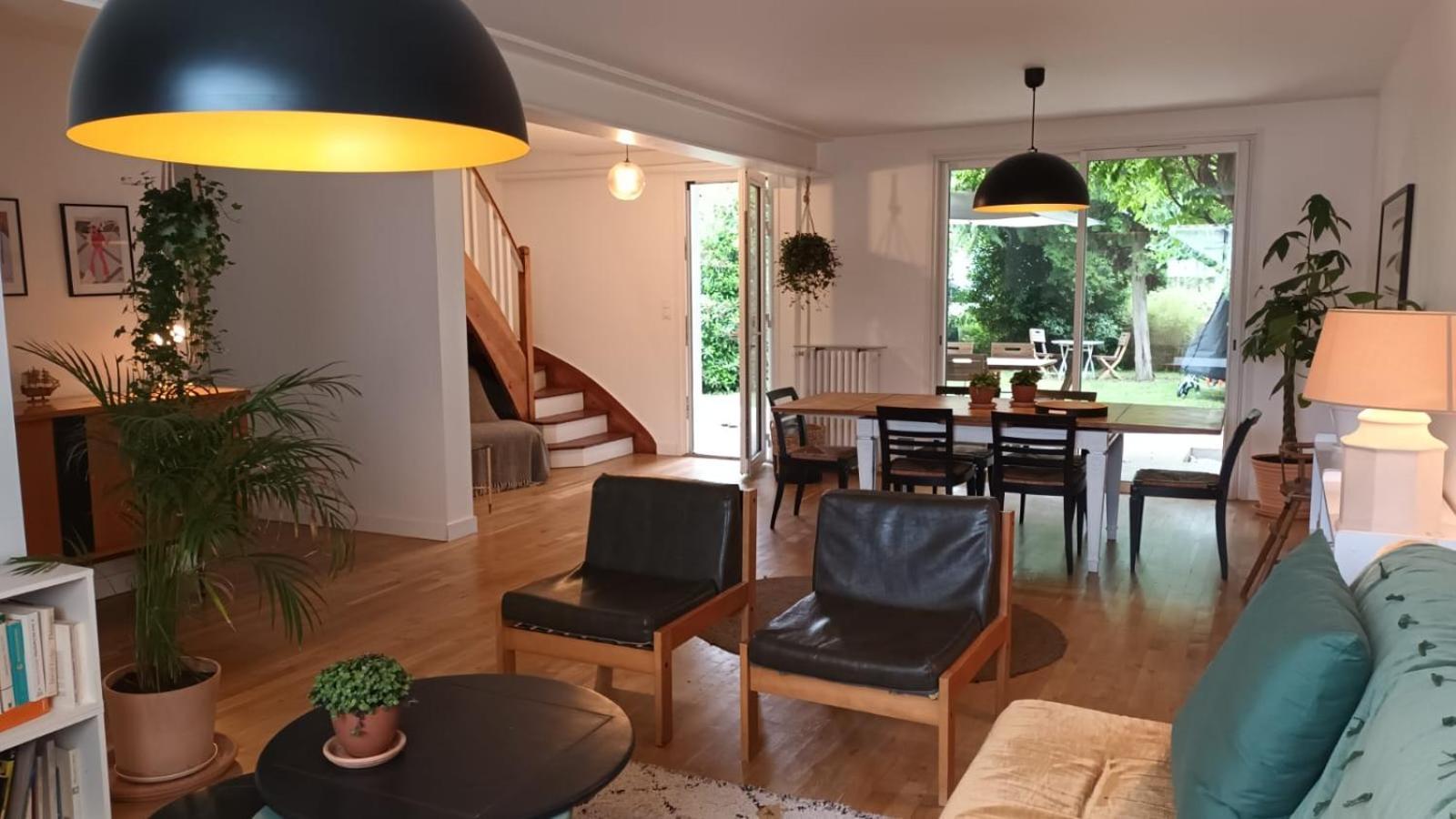 Hébergement de vacances Loue Maison 10 Couchages à La Rochelle, Proche *
